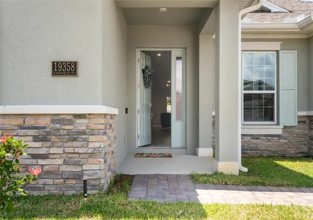 3rd image of 19358 Banfield Pl, Orlando, FL 32827 | MLS# O6419063