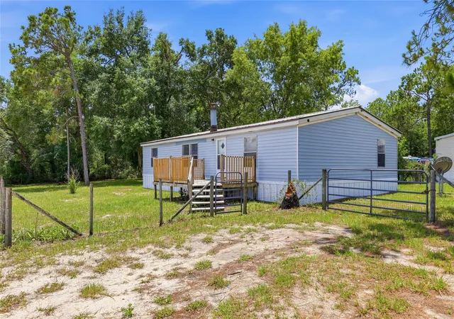 Homes for sale in Bronson, FL | 350 Ishie Ave, Bronson, FL 32621 | MLS# GC541388
