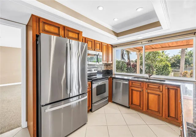 Photo 3 of Single family home for sale at 1820 Tanglewood Dr NE, Saint Petersburg, FL 33702 | MLS# TB8522032 | Listing updated on 2026-09-04