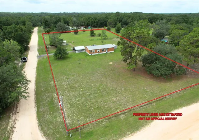 Photo 2 of Manufactured home for sale at 107 Green Oak Dr, Melrose, FL 32666 | MLS# GC541389 | Listing updated on 2026-06-23