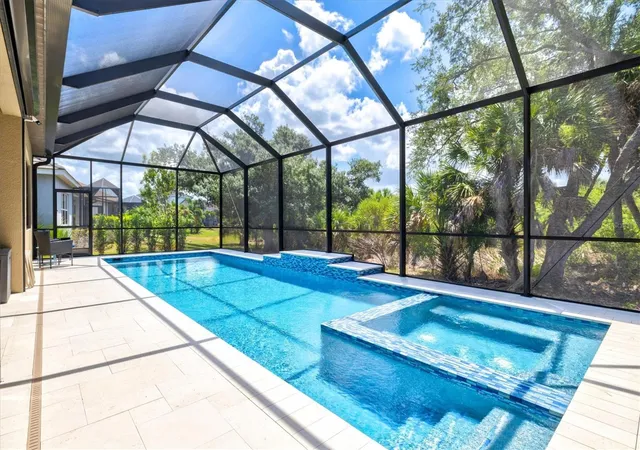 Photo 2 of Single family home for sale at 11909 Hunters Crk Rd, Venice, FL 34293 | MLS# N6144797 | Listing updated on 2026-10-01