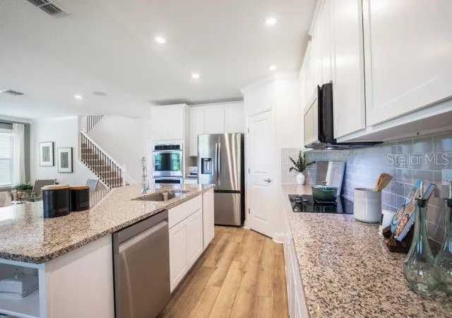 3rd image of 8087 Sw 9Th Ln, Gainesville, FL 32608 | MLS# O6419079