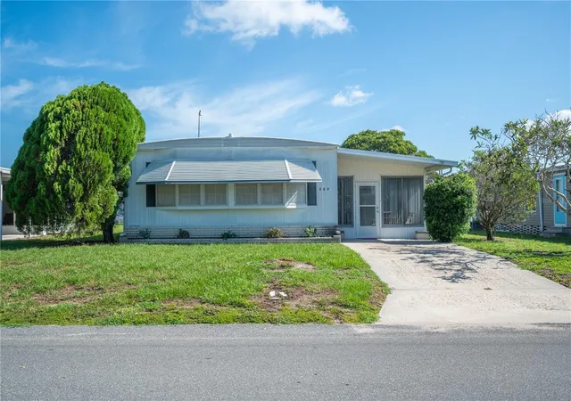 Photo 1 of Manufactured home for sale at 1610 Reynolds Rd #262, Lakeland, FL 33801 | MLS# L4962976 | Listing updated on 2026-10-04