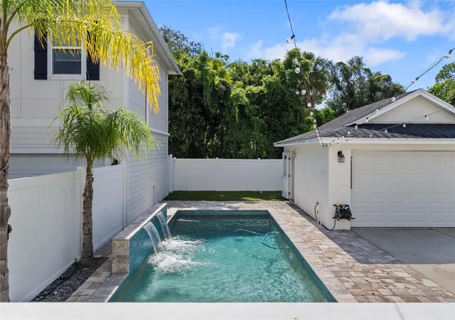 Photo 2 of Single family home for sale at 11213 Moultrie Pl, Tampa, FL 33625 | MLS# TB8522053 | Listing updated on 2026-08-31
