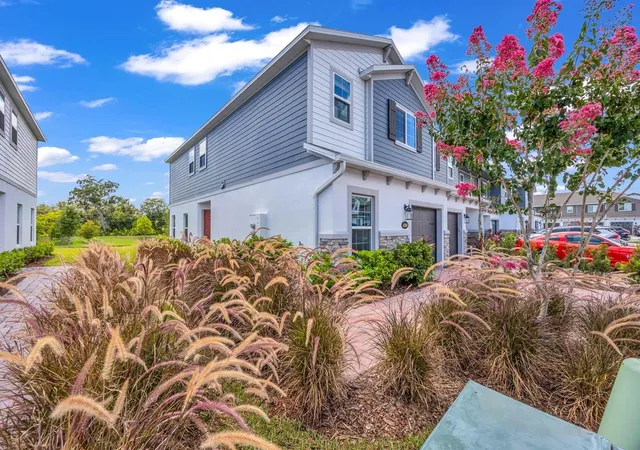 Photo 3 of Townhouse for sale at 4394 Campsite Loop, Orlando, FL 32824 | MLS# O6419095 | Listing updated on 2026-10-13
