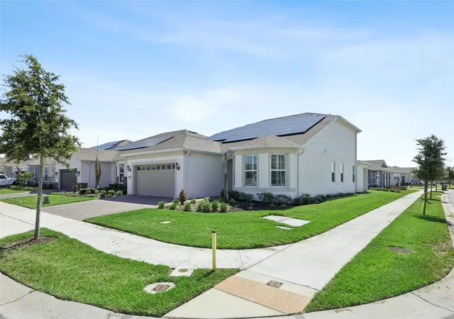 Photo 4 of Single family home for sale at 13361 Sunny Retreat Ln, Winter Garden, FL 34787 | MLS# O6419110 | Listing updated on 2026-10-21