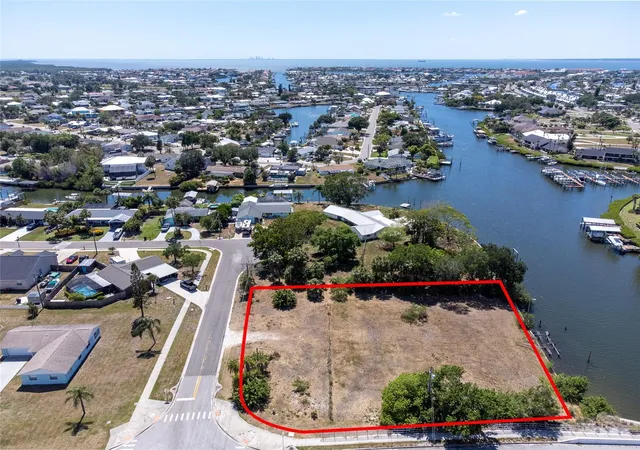 2nd image of 601 Flamingo Dr, Apollo Beach, FL 33572 | MLS# TB8522131