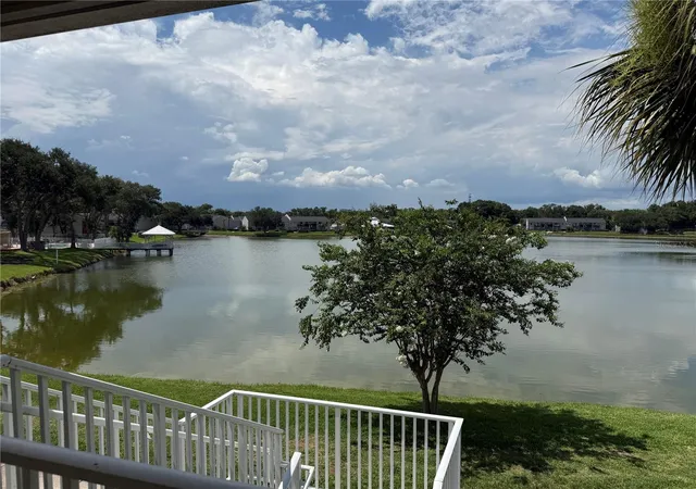 2nd image of 220 Lake Parsons Grn #205, Brandon, FL 33511 | MLS# TB8522141