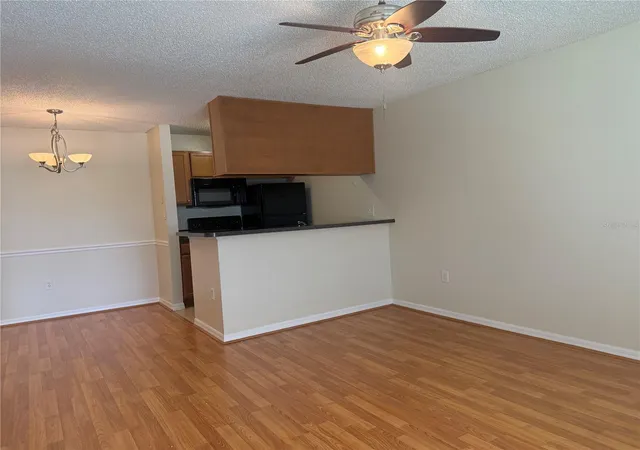 5th image of 220 Lake Parsons Grn #205, Brandon, FL 33511 | MLS# TB8522141