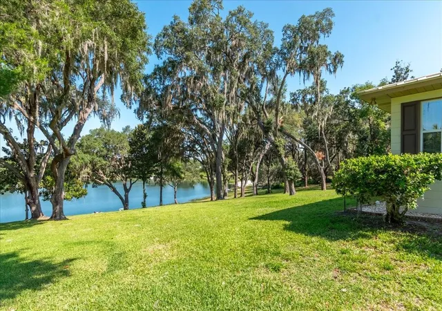 5th image of 10522 Se 146Th Terrace Rd, Ocklawaha, FL 32179 | MLS# OM727199