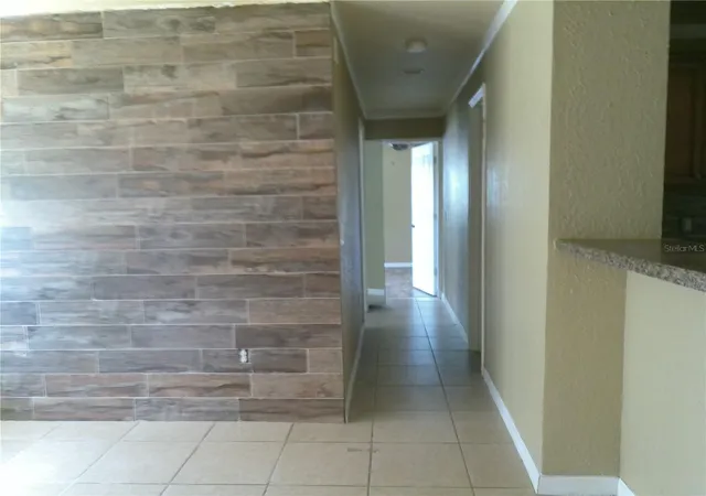 2nd image of 912 Oakhurst Dr, Deland, FL 32720 | MLS# O6419142