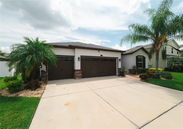 Photo 2 of Single family home for sale at 5635 Fisher Glen Loop, Wesley Chapel, FL 33545 | MLS# TB8522145 | Listing updated on 2026-08-02
