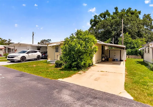 Homes for sale in Zephyrhills, FL | 37433 Ray Dr, Zephyrhills, FL 33541 | MLS# TB8522153