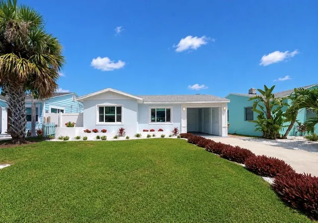 Homes for sale in Madeira Beach, FL | 480 S Bayshore Dr, Madeira Beach, FL 33708 | MLS# TB8522163