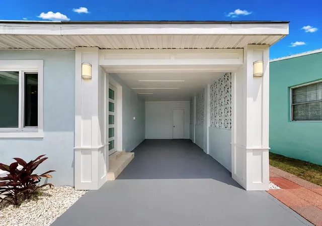 Homes for sale in Madeira Beach, FL | 480 S Bayshore Dr, Madeira Beach, FL 33708 | MLS# TB8522163