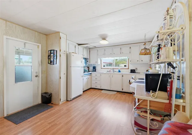 Photo 3 of Manufactured home for sale at 64 Rachel Dr, Tarpon Springs, FL 34689 | MLS# TB8522169 | Listing updated on 2026-08-17