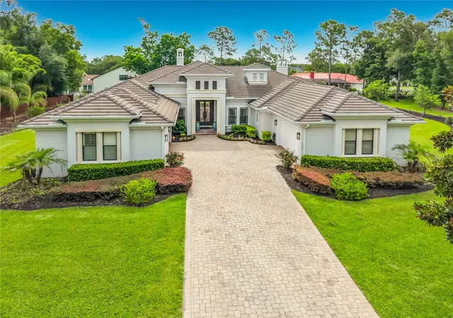 Photo 1 of Single family home for sale at 4205 Clarice Ests Dr, Windermere, FL 34786 | MLS# O6419164 | Listing updated on 2026-08-12