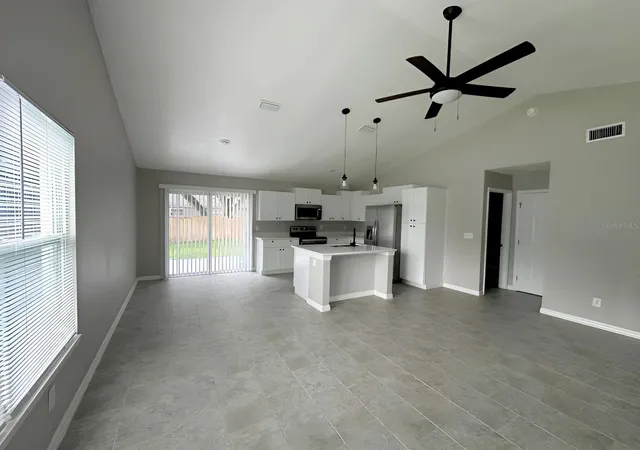 3rd image of 1809 Iroquois Dr, Apopka, FL 32703 | MLS# O6419172