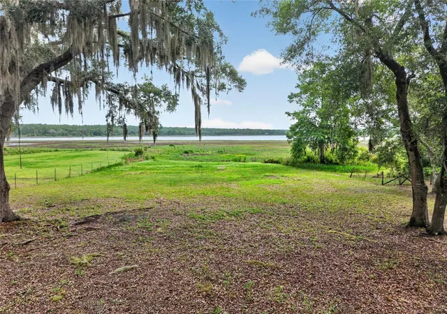 2nd image of 104 Long Pond Wy, Hawthorne, FL 32640 | MLS# GC541396