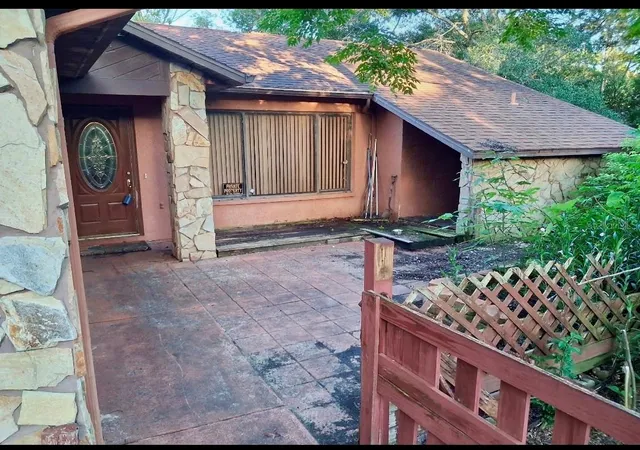 Photo 2 of Single family home for sale at 9030 Grant St, Brooksville, FL 34613 | MLS# TB8522185 | Listing updated on 2026-09-02