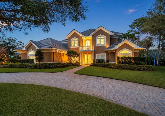 Photo 1 of Sale Pending at 2280 Mackenzie Ct, Clearwater, FL 33765 | MLS# TB8522189 | Listing updated on 2026-09-23