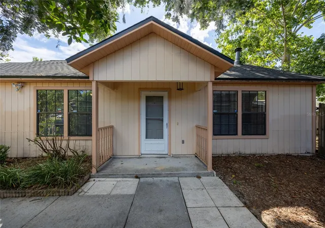 Photo 4 of Single family home for sale at 2951 SW 40th Avenue, Gainesville, FL 32608 | MLS# GC541397 | Listing updated on 2026-07-08