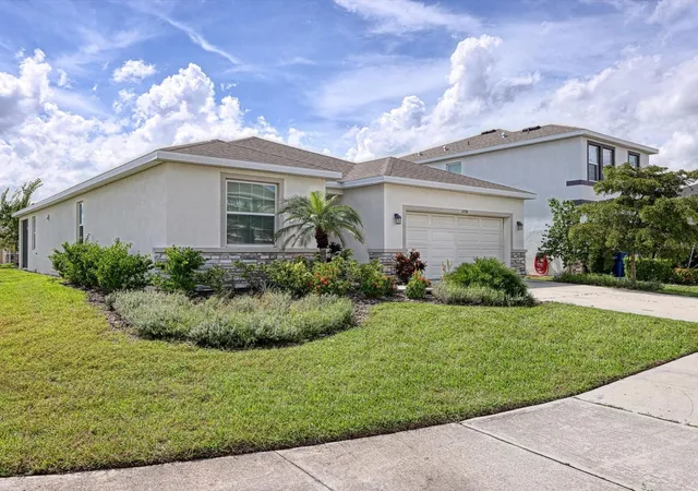 Photo 2 of Single family home for sale at 17758 Cantarina Cvs, Bradenton, FL 34211 | MLS# A4697858 | Listing updated on 2026-10-10