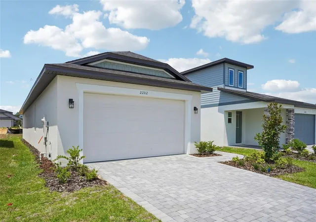Photo 3 of Single family home for sale at 2202 Wildberry Way, Minneola, FL 34715 | MLS# TB8522211 | Listing updated on 2026-10-04