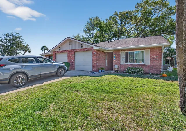 2nd image of 1402 Portobello Dr, Port Orange, FL 32127 | MLS# V4949808
