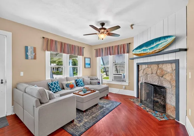 Photo 3 of Single family home for sale at 330 Hartford Ave, Daytona Beach, FL 32118 | MLS# FC319462 | Listing updated on 2026-09-03