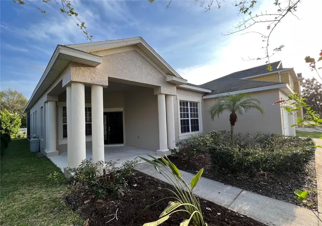 Photo 3 of Single family home for sale at 365 James Cir, Lake Alfred, FL 33850 | MLS# O6419214 | Listing updated on 2026-09-16