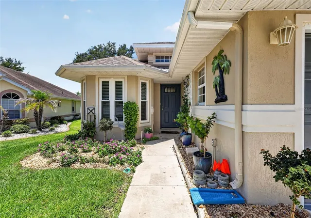 Photo 3 of Sale Pending at 21725 King Richards Way, Leesburg, FL 34748 | MLS# G5114177 | Listing updated on 2026-09-17