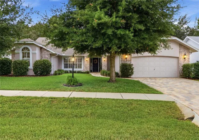 Homes for sale in Beverly Hills, FL | 6129 N Whispering Oak Loop, Beverly Hills, FL 34465 | MLS# G5114179