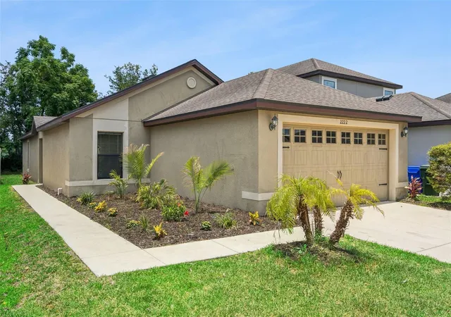 Photo 2 of Single family home for sale at 2222 Caspian Dr, Lakeland, FL 33805 | MLS# O6419226 | Listing updated on 2026-10-17