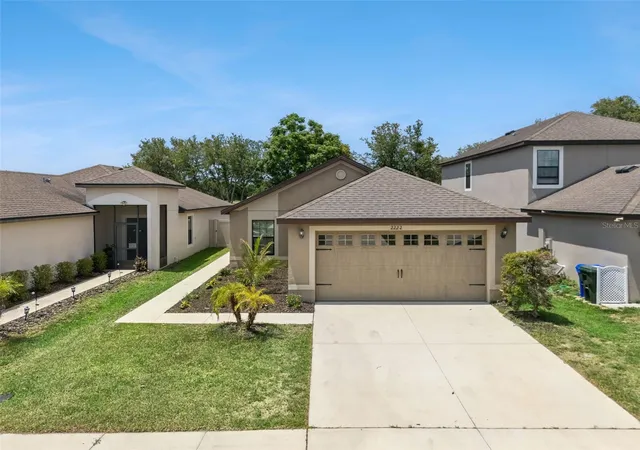 Photo 3 of Single family home for sale at 2222 Caspian Dr, Lakeland, FL 33805 | MLS# O6419226 | Listing updated on 2026-10-17