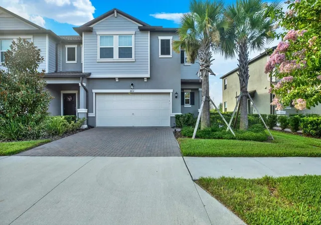 4th image of 8852 Gallantree Pl, Land O Lakes, FL 34637 | MLS# TB8522254