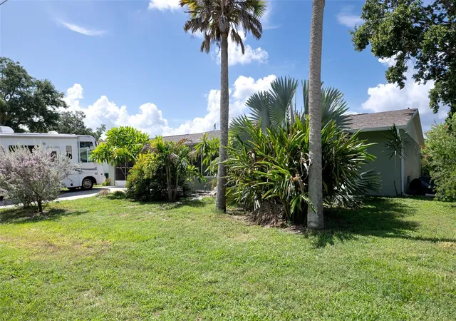 Photo 3 of Single family home for sale at 21239 Cottonwood Ave, Port Charlotte, FL 33952 | MLS# C7527650 | Listing updated on 2026-09-22