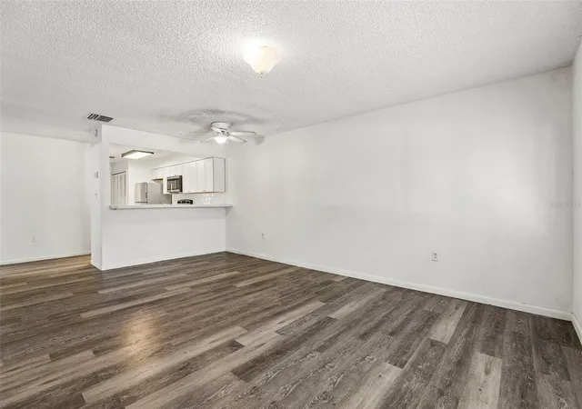 3rd image of 904 Sumter St, Leesburg, FL 34748 | MLS# O6419240