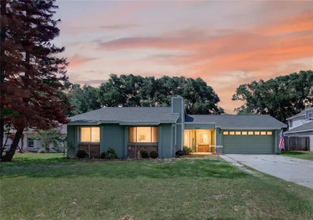 2nd image of 3303 Foxboro Ct, Mount Dora, FL 32757 | MLS# G5114181