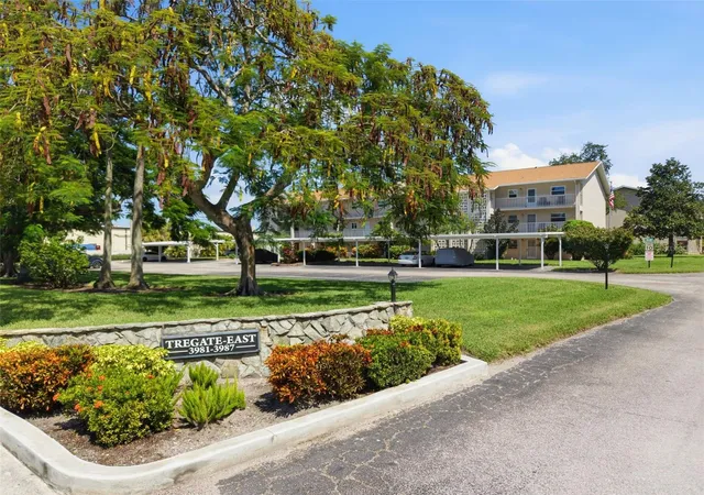 Photo 2 of Condo for sale at 3981 Maceachen Blvd #330, Sarasota, FL 34233 | MLS# TB8522264 | Listing updated on 2026-09-27