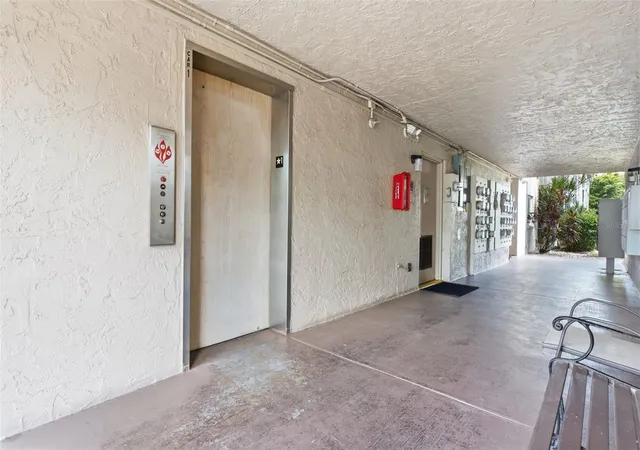Photo 3 of Condo for sale at 3981 Maceachen Blvd #330, Sarasota, FL 34233 | MLS# TB8522264 | Listing updated on 2026-09-27