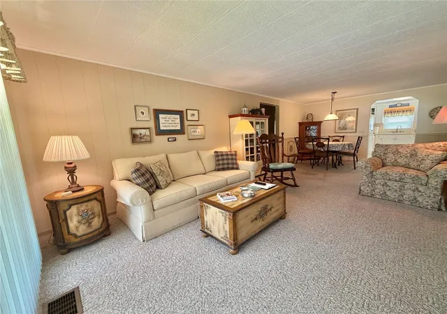 Photo 2 of Manufactured home for sale at 146 Hibiscus Way, Leesburg, FL 34748 | MLS# G5114182 | Listing updated on 2026-06-24
