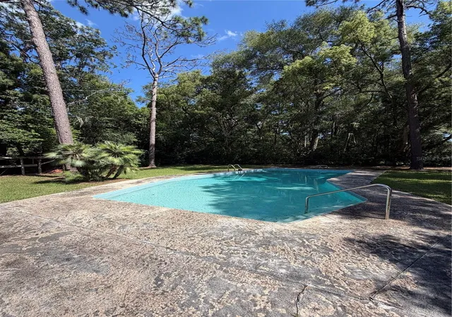 Photo 2 of Sale Pending at 4506 Ne 11th Street, Ocala, FL 34470 | MLS# OM727222 | Listing updated on 2026-08-07
