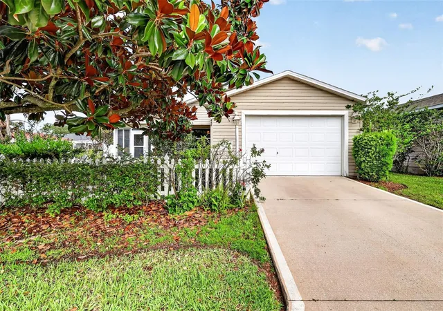 3rd image of 448 Canterbury Ct, The Villages, FL 32162 | MLS# G5114185