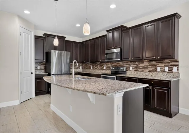 Photo 2 of Sale Pending at 11812 Padua Ln, Orlando, FL 32827 | MLS# O6419260 | Listing updated on 2026-08-20