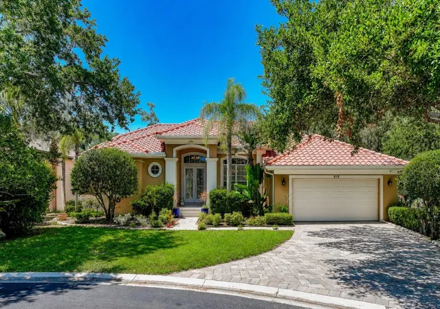 Homes for sale in Osprey, FL | 919 Tranquility Cir, Osprey, FL 34229 | MLS# N6144801