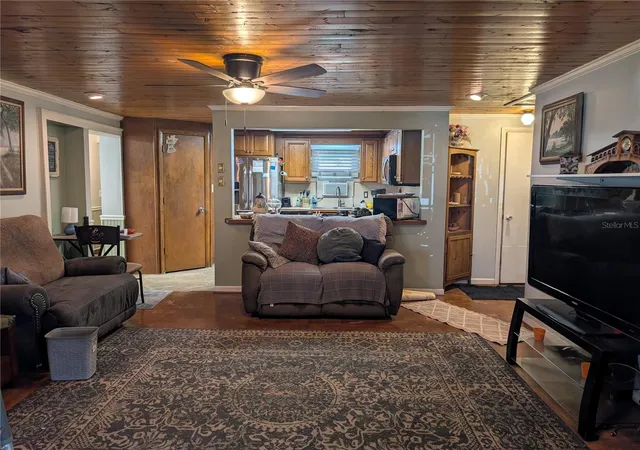 5th image of 4079 Lake Marianna Dr, Winter Haven, FL 33881 | MLS# P4939129
