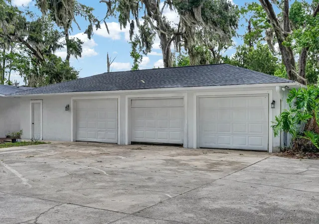 Homes for sale in East Palatka, FL | 157 W Grandview Dr, East Palatka, FL 32131 | MLS# FC319465