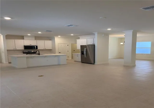 3rd image of 8925 N Golfview Dr, Citrus Springs, FL 34434 | MLS# C7527657