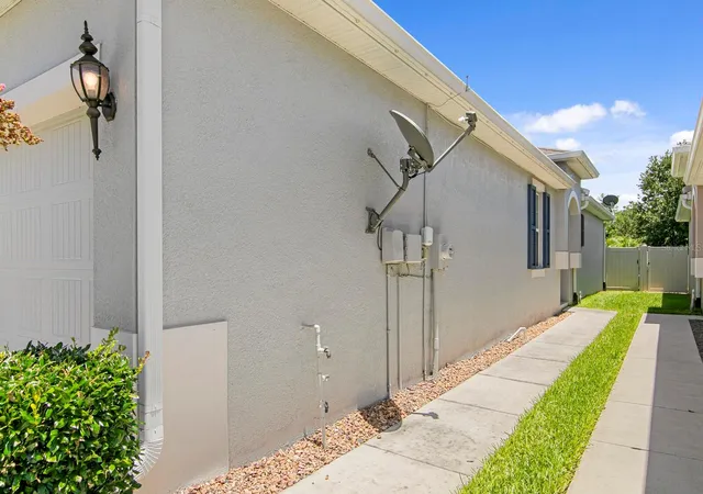 Photo 4 of House for sale at 10631 Heron Hideaway Loop, Land O Lakes, FL 34638 | MLS# TB8522335 | Listing updated on 2026-10-17